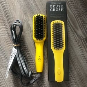 DryBar mini hair straightening brush